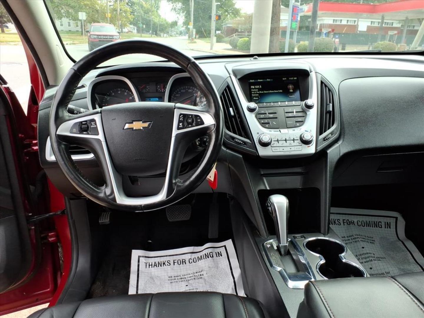 2015 Crystal Red Tintcoat Chevrolet Equinox LT (2GNALCEK9F6) with an 2.4L 2.4L I4 182hp 172ft. lbs. Direct Injection engine, 6-Speed Shiftable Automatic transmission, located at 5505 N. Summit St., Toledo, OH, 43611, (419) 729-2688, 41.654953, -83.530014 - Photo#4
