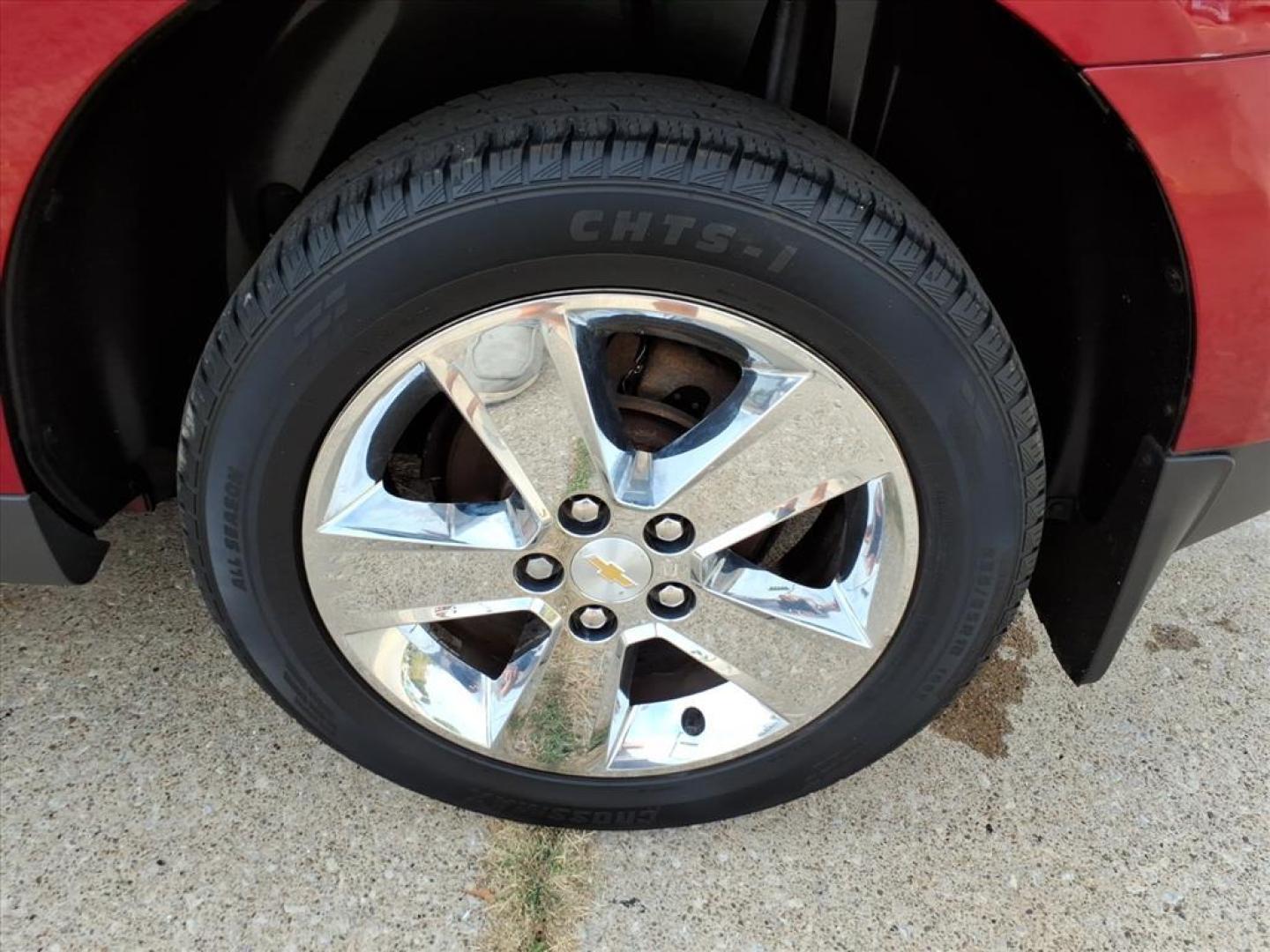 2015 Crystal Red Tintcoat Chevrolet Equinox LT (2GNALCEK9F6) with an 2.4L 2.4L I4 182hp 172ft. lbs. Direct Injection engine, 6-Speed Shiftable Automatic transmission, located at 5505 N. Summit St., Toledo, OH, 43611, (419) 729-2688, 41.654953, -83.530014 - Photo#28