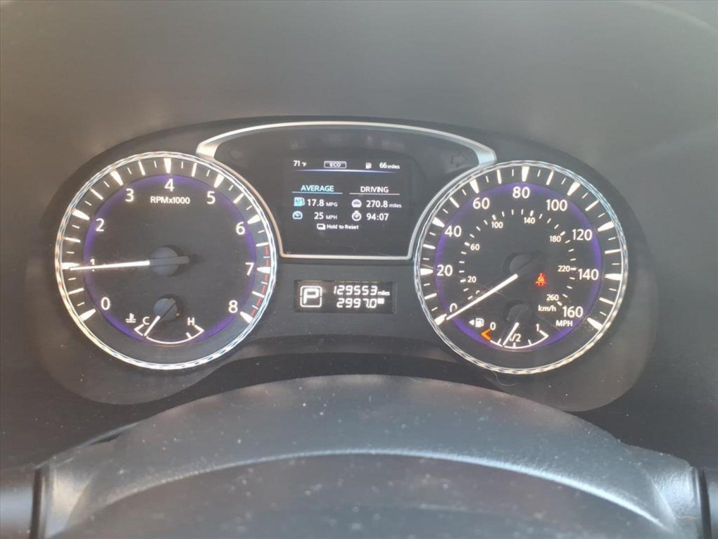 2015 Majestic White INFINITI QX60 Base (5N1AL0MM9FC) with an 3.5L 3.5L V6 265hp 248ft. lbs. Sequential Multiport Fuel Injection engine, 7-Speed Shiftable CVT transmission, located at 5505 N. Summit St., Toledo, OH, 43611, (419) 729-2688, 41.654953, -83.530014 - Photo#11
