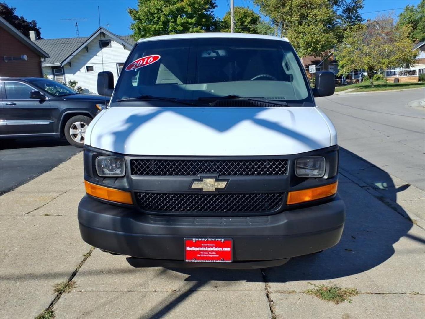 2016 Summit White Chevrolet Express 2500 (1GCWGAFF6G1) with an 4.8L Vortec 4.8L V8 285hp 295ft. lbs. Sequential Multiport Fuel Injection engine, 6-Speed Shiftable Automatic transmission, located at 5505 N. Summit St., Toledo, OH, 43611, (419) 729-2688, 41.654953, -83.530014 - Photo#17