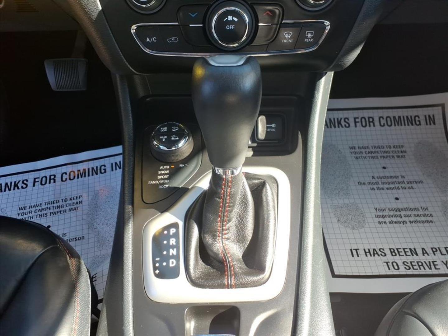 2016 Billet Silver Metallic Clear Coat Jeep Cherokee Trailhawk (1C4PJMBS6GW) with an 3.2L 3.2L V6 271hp 239ft. lbs. Sequential Multiport Fuel Injection engine, 4WD 9-Speed Shiftable Automatic transmission, located at 5505 N. Summit St., Toledo, OH, 43611, (419) 729-2688, 41.654953, -83.530014 - Photo#11