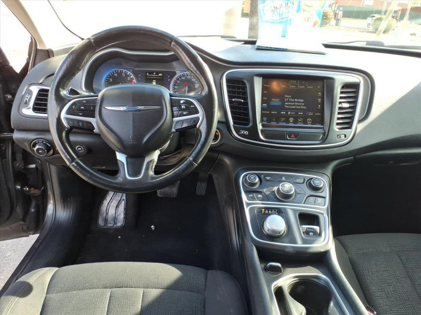 2016 Maximum Steel Metallic Clear Coat Chrysler 200 Limited (1C3CCCAB3GN) with an 2.4L 2.4L I4 184hp 173ft. lbs. Sequential Multiport Fuel Injection engine, 9-Speed Shiftable Automatic transmission, located at 5505 N. Summit St., Toledo, OH, 43611, (419) 729-2688, 41.654953, -83.530014 - Photo#4