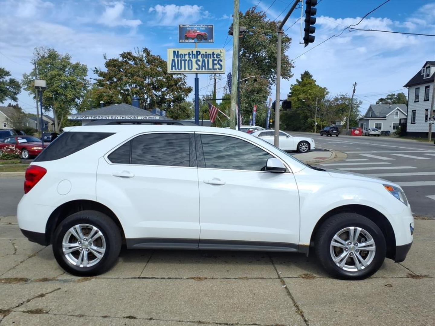 2014 Summit White Chevrolet Equinox LT (2GNALCEK5E6) with an 2.4L 2.4L I4 182hp 172ft. lbs. Direct Injection engine, 6-Speed Shiftable Automatic transmission, located at 5505 N. Summit St., Toledo, OH, 43611, (419) 729-2688, 41.654953, -83.530014 - Photo#0