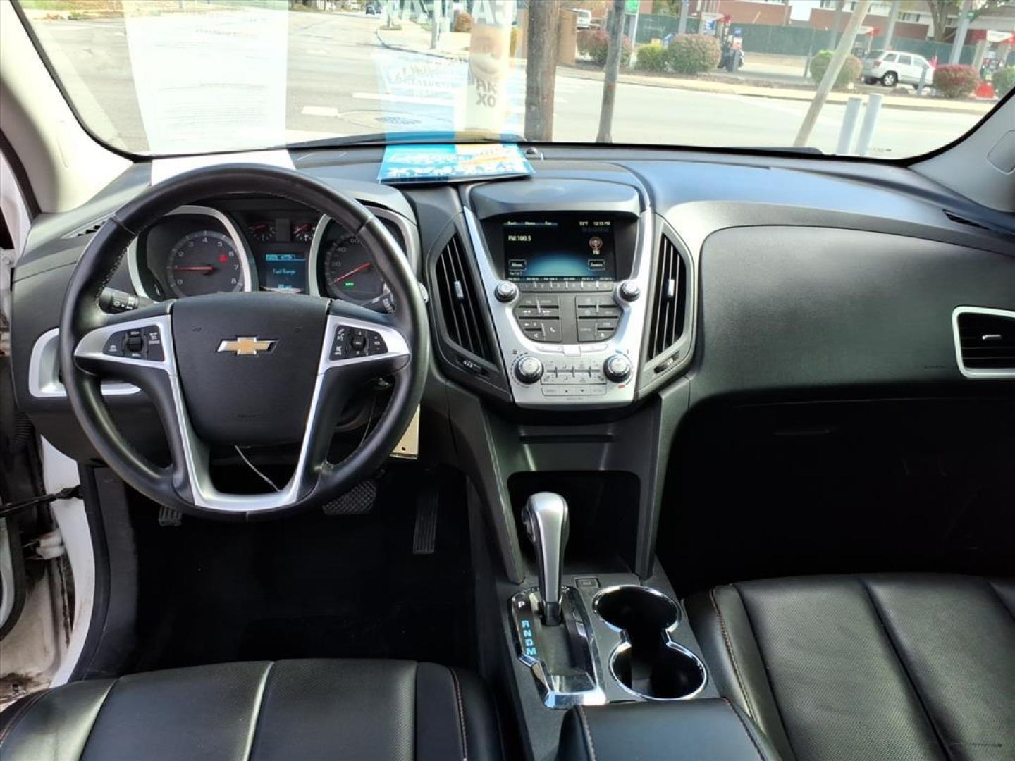 2014 Summit White Chevrolet Equinox LT (2GNALCEK5E6) with an 2.4L 2.4L I4 182hp 172ft. lbs. Direct Injection engine, 6-Speed Shiftable Automatic transmission, located at 5505 N. Summit St., Toledo, OH, 43611, (419) 729-2688, 41.654953, -83.530014 - Photo#4