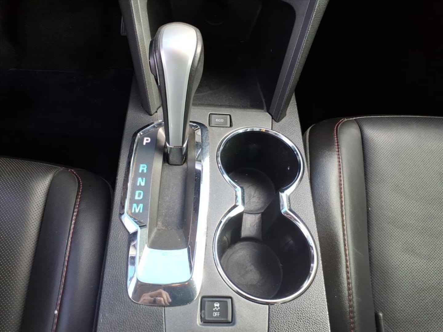 2014 Summit White Chevrolet Equinox LT (2GNALCEK5E6) with an 2.4L 2.4L I4 182hp 172ft. lbs. Direct Injection engine, 6-Speed Shiftable Automatic transmission, located at 5505 N. Summit St., Toledo, OH, 43611, (419) 729-2688, 41.654953, -83.530014 - Photo#11
