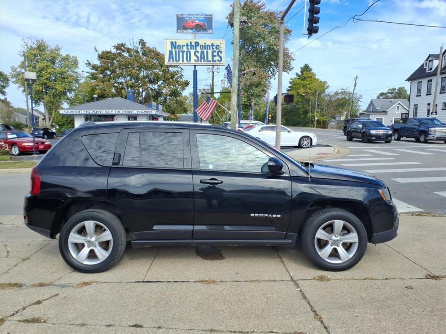 2017 Black Clear Coat Jeep Compass Sport (1C4NJDAB5HD) with an 2.4L 2.4L I4 172hp 165ft. lbs. Sequential Multiport Fuel Injection engine, 6-Speed Shiftable Automatic transmission, located at 5505 N. Summit St., Toledo, OH, 43611, (419) 729-2688, 41.654953, -83.530014 - Photo#0
