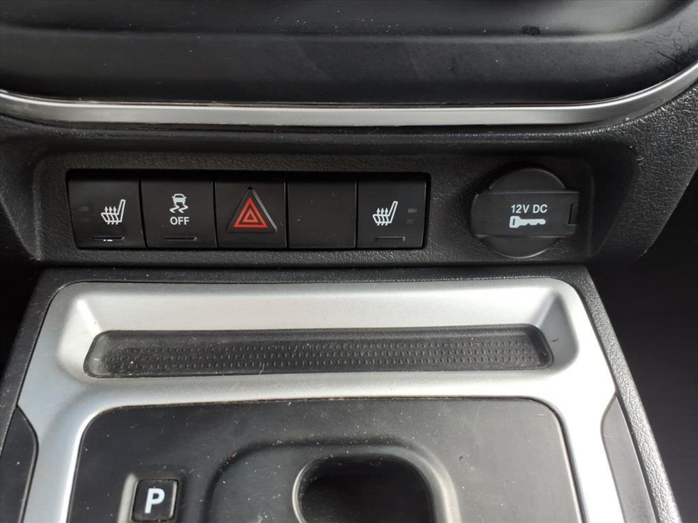 2017 Black Clear Coat Jeep Compass Sport (1C4NJDAB5HD) with an 2.4L 2.4L I4 172hp 165ft. lbs. Sequential Multiport Fuel Injection engine, 6-Speed Shiftable Automatic transmission, located at 5505 N. Summit St., Toledo, OH, 43611, (419) 729-2688, 41.654953, -83.530014 - Photo#12