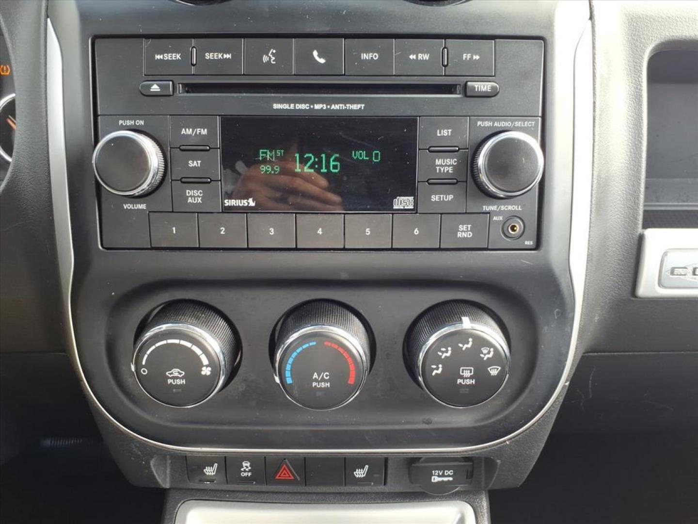 2017 Black Clear Coat Jeep Compass Sport (1C4NJDAB5HD) with an 2.4L 2.4L I4 172hp 165ft. lbs. Sequential Multiport Fuel Injection engine, 6-Speed Shiftable Automatic transmission, located at 5505 N. Summit St., Toledo, OH, 43611, (419) 729-2688, 41.654953, -83.530014 - Photo#13