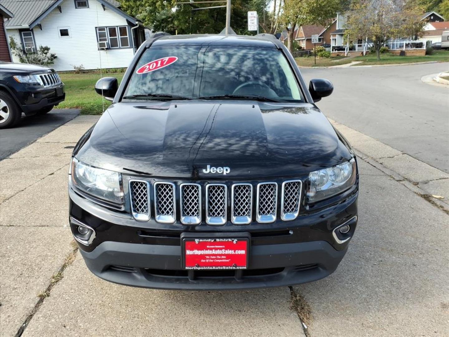 2017 Black Clear Coat Jeep Compass Sport (1C4NJDAB5HD) with an 2.4L 2.4L I4 172hp 165ft. lbs. Sequential Multiport Fuel Injection engine, 6-Speed Shiftable Automatic transmission, located at 5505 N. Summit St., Toledo, OH, 43611, (419) 729-2688, 41.654953, -83.530014 - Photo#17