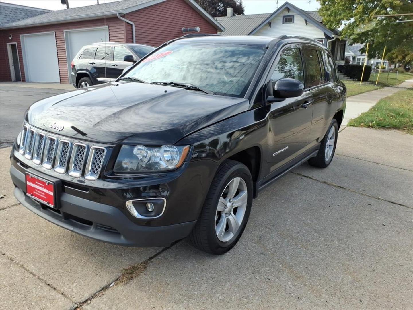2017 Black Clear Coat Jeep Compass Sport (1C4NJDAB5HD) with an 2.4L 2.4L I4 172hp 165ft. lbs. Sequential Multiport Fuel Injection engine, 6-Speed Shiftable Automatic transmission, located at 5505 N. Summit St., Toledo, OH, 43611, (419) 729-2688, 41.654953, -83.530014 - Photo#18