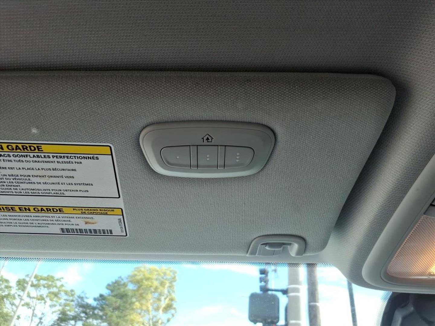 2019 White Jeep Grand Cherokee North Edition (1C4PJMCN2KD) with an 4 Cylinder Fuel Injected engine, Automatic transmission, located at 5505 N. Summit St., Toledo, OH, 43611, (419) 729-2688, 41.654953, -83.530014 - Photo#15