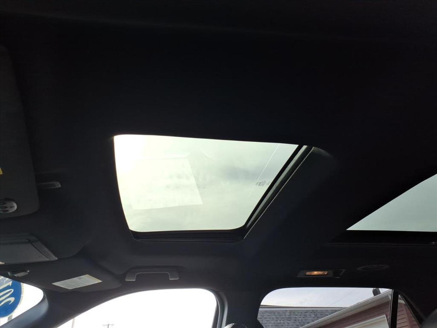 2017 Blue Jeans Ford Explorer Limited (1FM5K8F89HG) with an 3.5L 3.5L V6 290hp 255ft. lbs. Sequential Multiport Fuel Injection engine, 6-Speed Shiftable Automatic transmission, located at 5505 N. Summit St., Toledo, OH, 43611, (419) 729-2688, 41.654953, -83.530014 - Photo#1