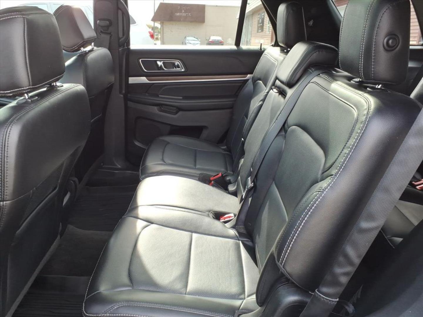 2017 Blue Jeans Ford Explorer Limited (1FM5K8F89HG) with an 3.5L 3.5L V6 290hp 255ft. lbs. Sequential Multiport Fuel Injection engine, 6-Speed Shiftable Automatic transmission, located at 5505 N. Summit St., Toledo, OH, 43611, (419) 729-2688, 41.654953, -83.530014 - Photo#4