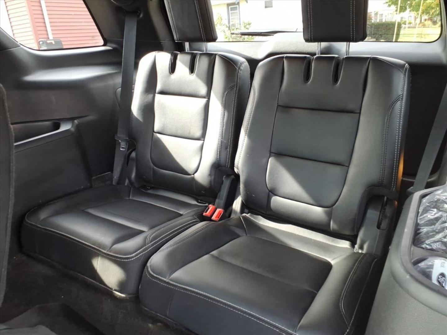 2017 Blue Jeans Ford Explorer Limited (1FM5K8F89HG) with an 3.5L 3.5L V6 290hp 255ft. lbs. Sequential Multiport Fuel Injection engine, 6-Speed Shiftable Automatic transmission, located at 5505 N. Summit St., Toledo, OH, 43611, (419) 729-2688, 41.654953, -83.530014 - Photo#5