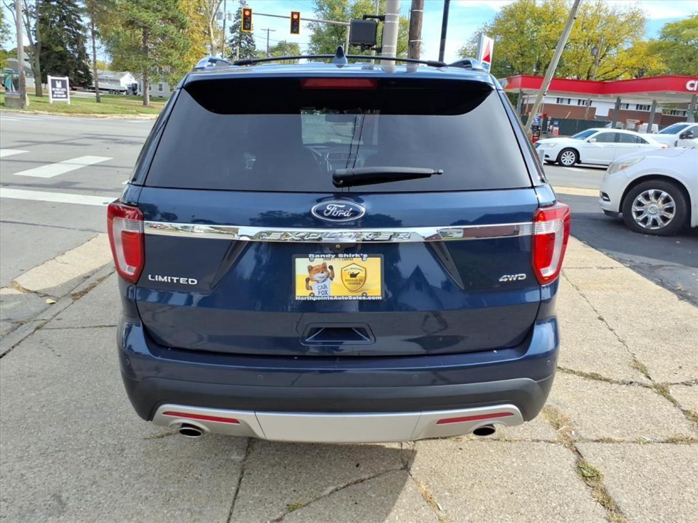 2017 Blue Jeans Ford Explorer Limited (1FM5K8F89HG) with an 3.5L 3.5L V6 290hp 255ft. lbs. Sequential Multiport Fuel Injection engine, 6-Speed Shiftable Automatic transmission, located at 5505 N. Summit St., Toledo, OH, 43611, (419) 729-2688, 41.654953, -83.530014 - Photo#27
