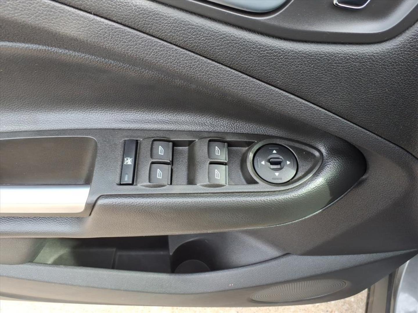 2014 Sterling Gray Metallic Ford Escape SE (1FMCU9G93EU) with an 2.0L EcoBoost 2.0L Turbo I4 240hp 270ft. lbs. Direct Injection engine, 6-Speed Shiftable Automatic transmission, located at 5505 N. Summit St., Toledo, OH, 43611, (419) 729-2688, 41.654953, -83.530014 - Photo#6