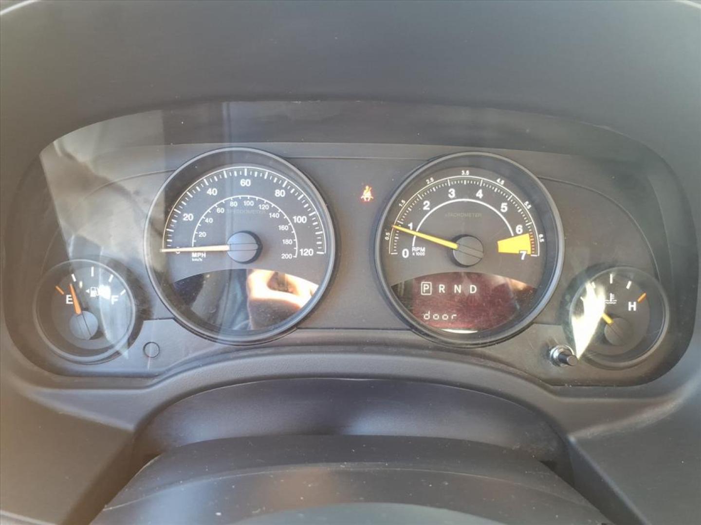 2015 Bright White Clear Coat Jeep Patriot High Altitude Edition (1C4NJRFB9FD) with an 2.4L 2.4L I4 172hp 165ft. lbs. Sequential Multiport Fuel Injection engine, 6-Speed Shiftable Automatic transmission, located at 5505 N. Summit St., Toledo, OH, 43611, (419) 729-2688, 41.654953, -83.530014 - Photo#8