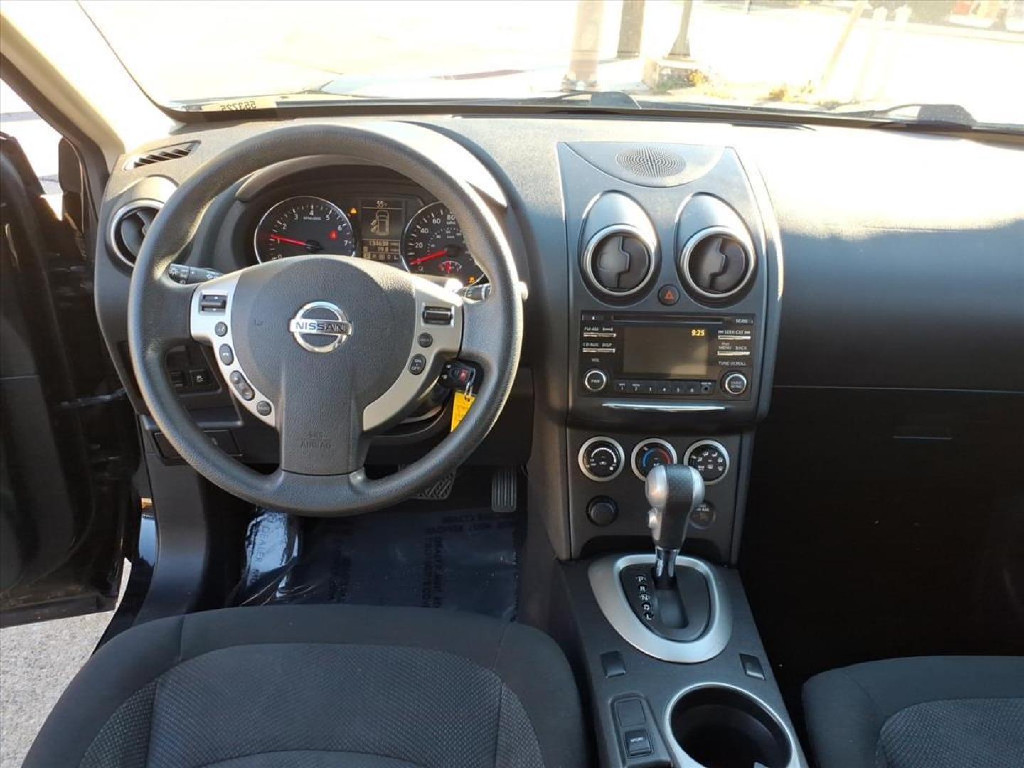 2015 Super Black Nissan Rogue Select S (JN8AS5MV4FW) with an 2.5L 2.5L I4 170hp 175ft. lbs. Sequential Multiport Fuel Injection engine, CVT transmission, located at 5505 N. Summit St., Toledo, OH, 43611, (419) 729-2688, 41.654953, -83.530014 - Photo#3