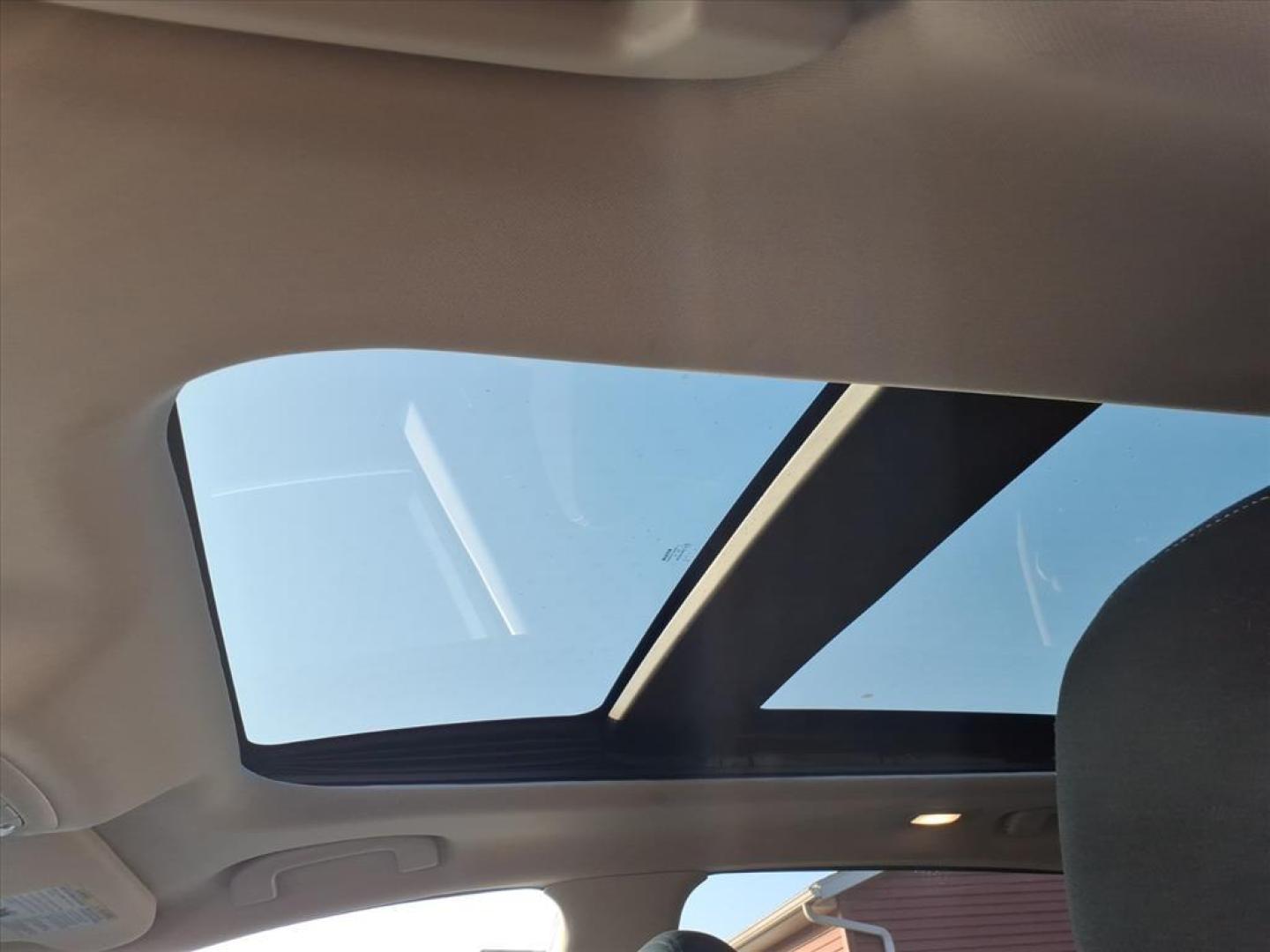 2015 Gun Metallic Nissan Murano SV (5N1AZ2MH2FN) with an 3.5L 3.5L V6 260hp 240ft. lbs. Sequential Multiport Fuel Injection engine, CVT transmission, located at 5505 N. Summit St., Toledo, OH, 43611, (419) 729-2688, 41.654953, -83.530014 - Photo#1