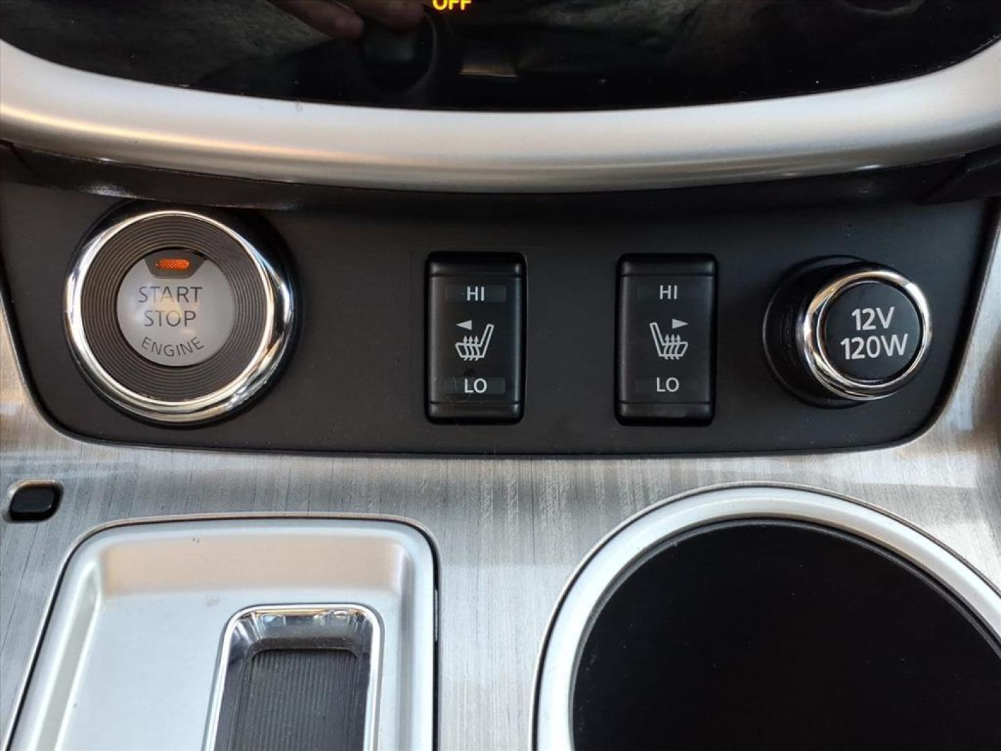 2015 Gun Metallic Nissan Murano SV (5N1AZ2MH2FN) with an 3.5L 3.5L V6 260hp 240ft. lbs. Sequential Multiport Fuel Injection engine, CVT transmission, located at 5505 N. Summit St., Toledo, OH, 43611, (419) 729-2688, 41.654953, -83.530014 - Photo#12