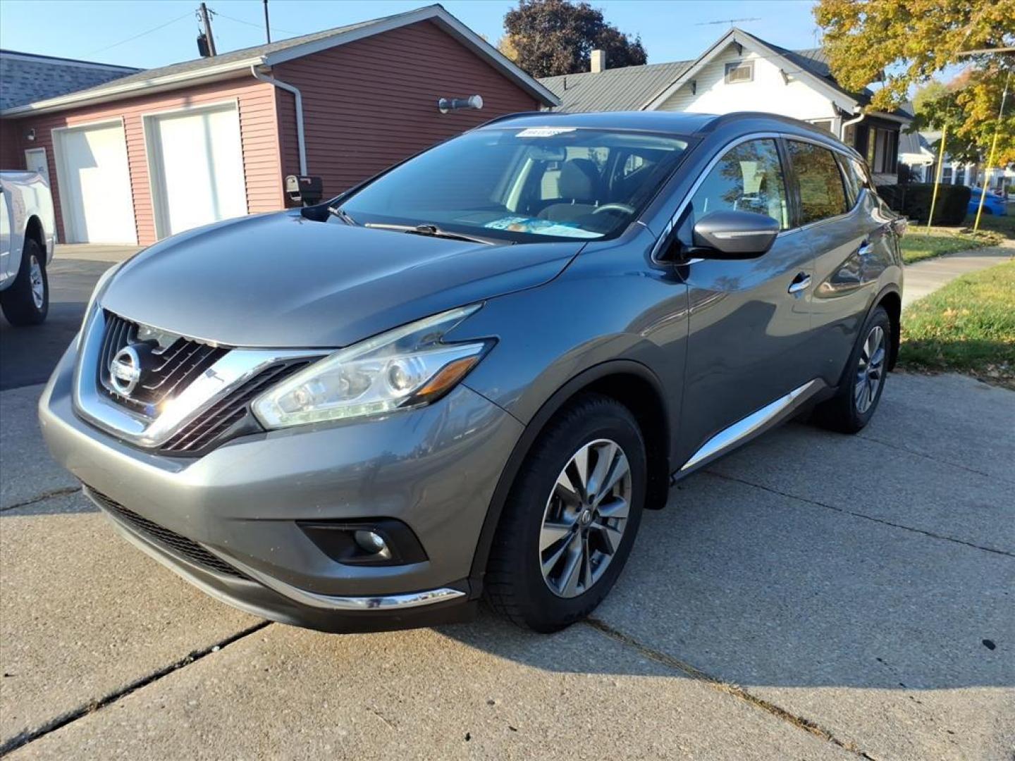 2015 Gun Metallic Nissan Murano SV (5N1AZ2MH2FN) with an 3.5L 3.5L V6 260hp 240ft. lbs. Sequential Multiport Fuel Injection engine, CVT transmission, located at 5505 N. Summit St., Toledo, OH, 43611, (419) 729-2688, 41.654953, -83.530014 - Photo#21