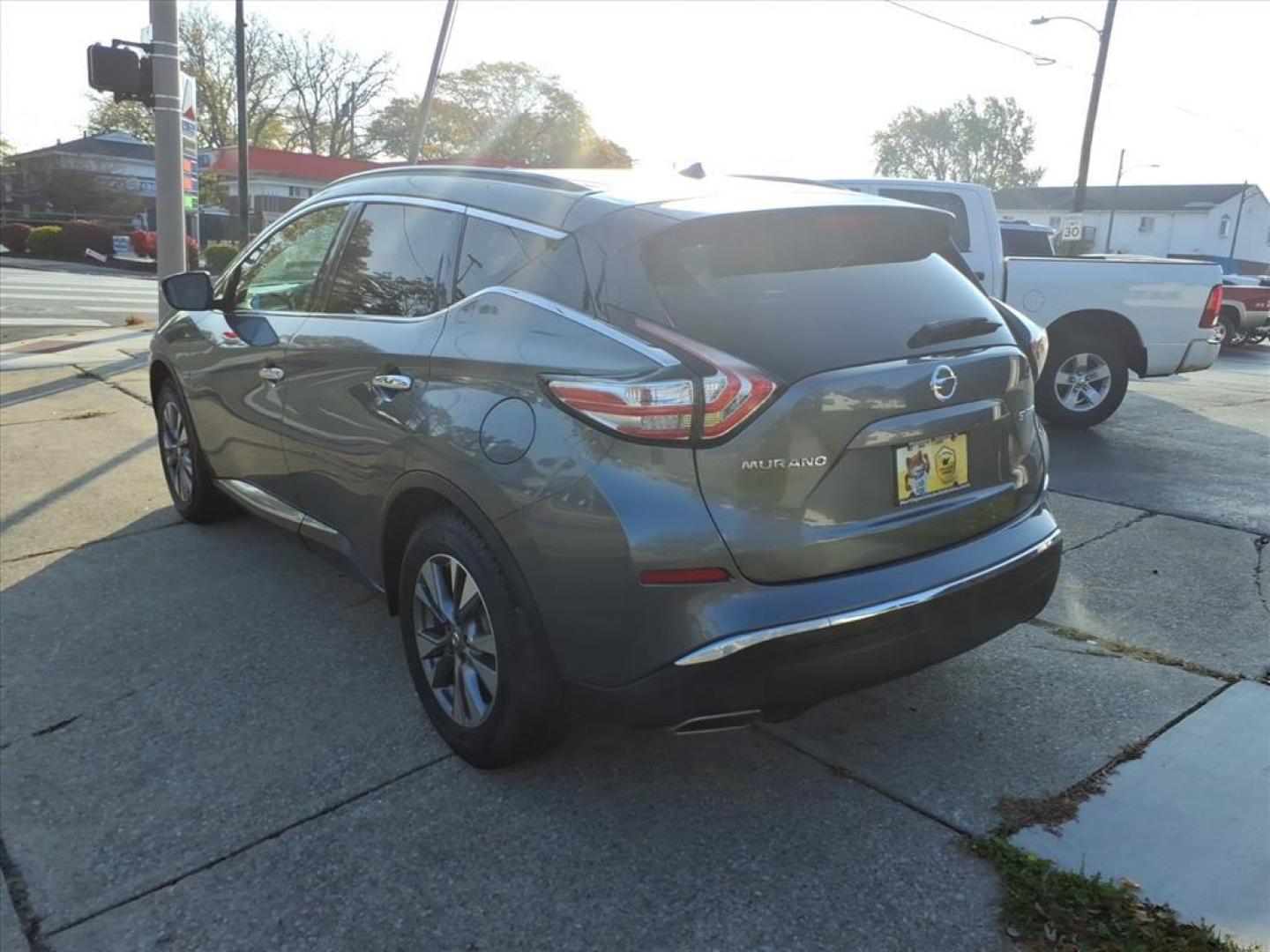 2015 Gun Metallic Nissan Murano SV (5N1AZ2MH2FN) with an 3.5L 3.5L V6 260hp 240ft. lbs. Sequential Multiport Fuel Injection engine, CVT transmission, located at 5505 N. Summit St., Toledo, OH, 43611, (419) 729-2688, 41.654953, -83.530014 - Photo#23