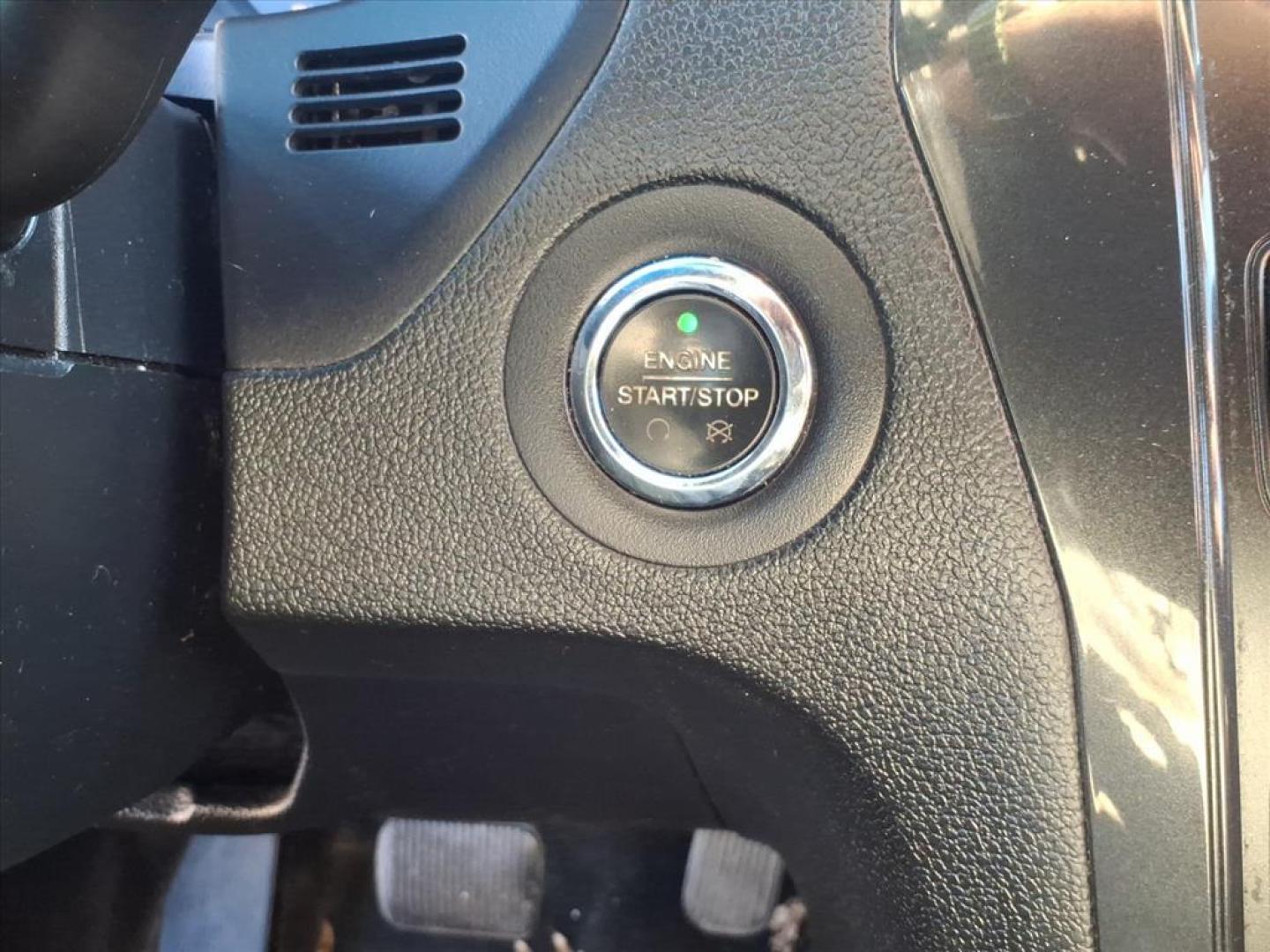 2016 Blue Jeans Ford Explorer XLT (1FM5K8D8XGG) with an 3.5L 3.5L V6 290hp 255ft. lbs. Sequential Multiport Fuel Injection engine, 6-Speed Shiftable Automatic transmission, located at 5505 N. Summit St., Toledo, OH, 43611, (419) 729-2688, 41.654953, -83.530014 - Photo#11