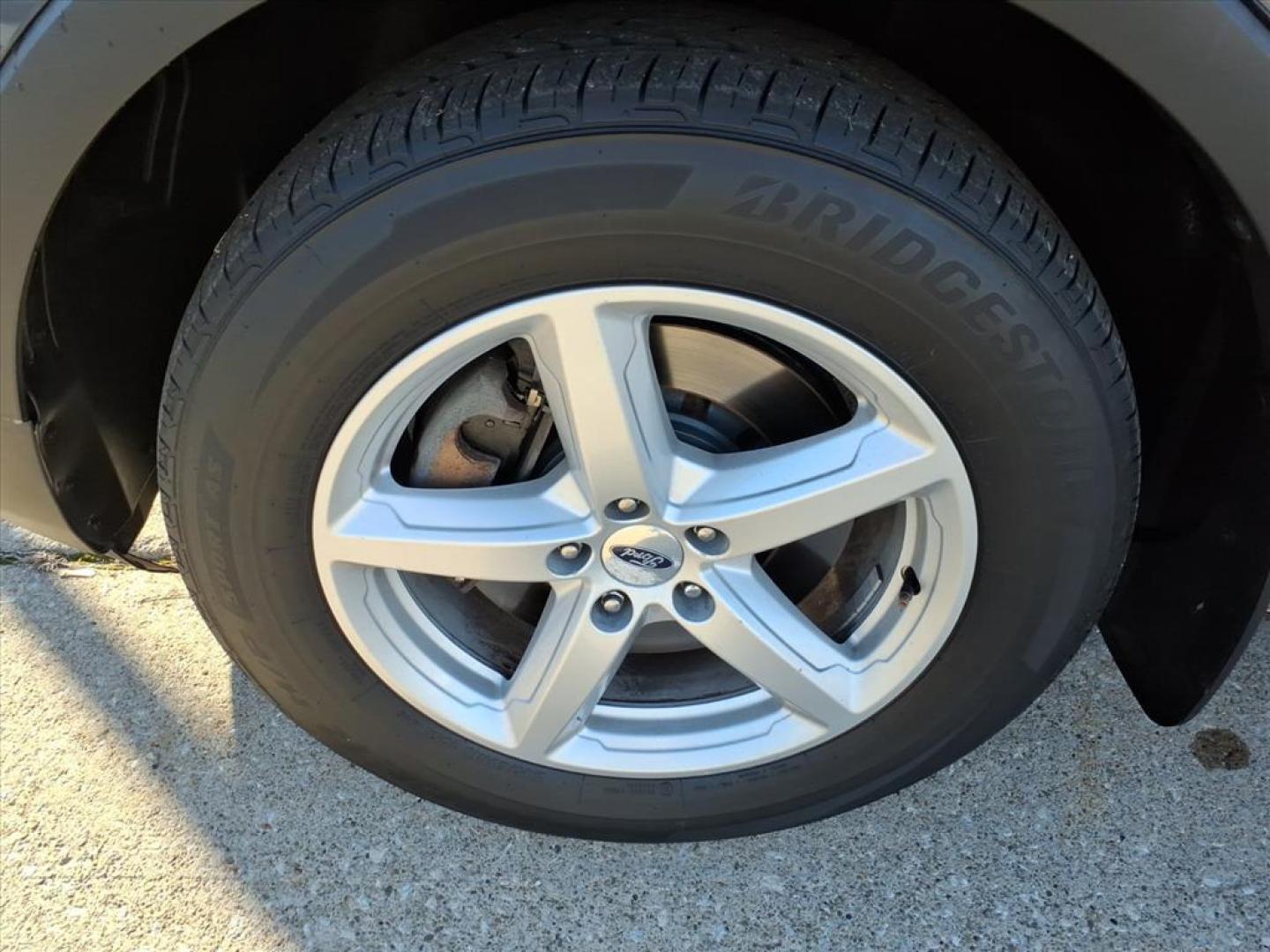 2016 Blue Jeans Ford Explorer XLT (1FM5K8D8XGG) with an 3.5L 3.5L V6 290hp 255ft. lbs. Sequential Multiport Fuel Injection engine, 6-Speed Shiftable Automatic transmission, located at 5505 N. Summit St., Toledo, OH, 43611, (419) 729-2688, 41.654953, -83.530014 - Photo#26