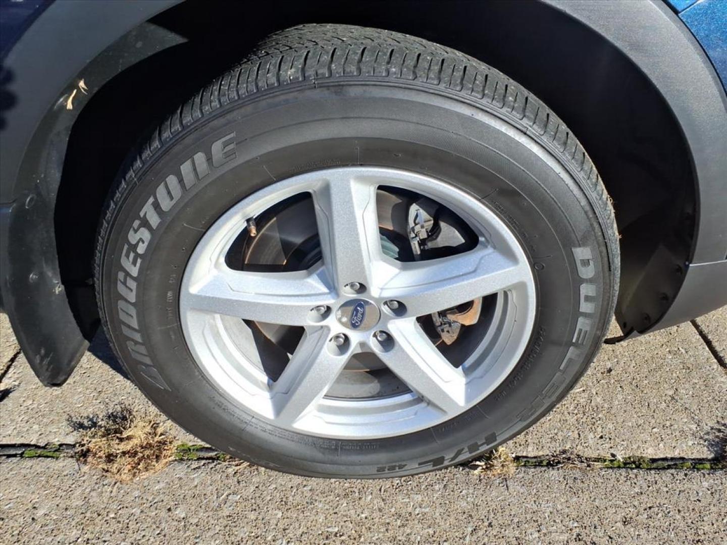 2016 Blue Jeans Ford Explorer XLT (1FM5K8D8XGG) with an 3.5L 3.5L V6 290hp 255ft. lbs. Sequential Multiport Fuel Injection engine, 6-Speed Shiftable Automatic transmission, located at 5505 N. Summit St., Toledo, OH, 43611, (419) 729-2688, 41.654953, -83.530014 - Photo#27