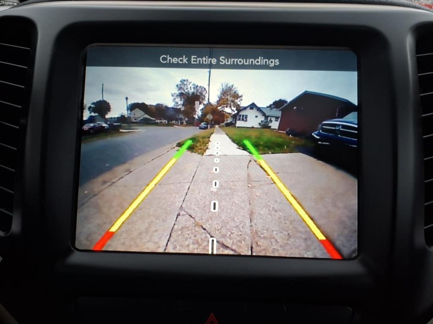 2017 Bright White Clear Coat Jeep Cherokee Latitude (1C4PJMCS5HD) with an 3.2L 3.2L V6 271hp 239ft. lbs. Sequential Multiport Fuel Injection engine, Automatic transmission, located at 5505 N. Summit St., Toledo, OH, 43611, (419) 729-2688, 41.654953, -83.530014 - Photo#17