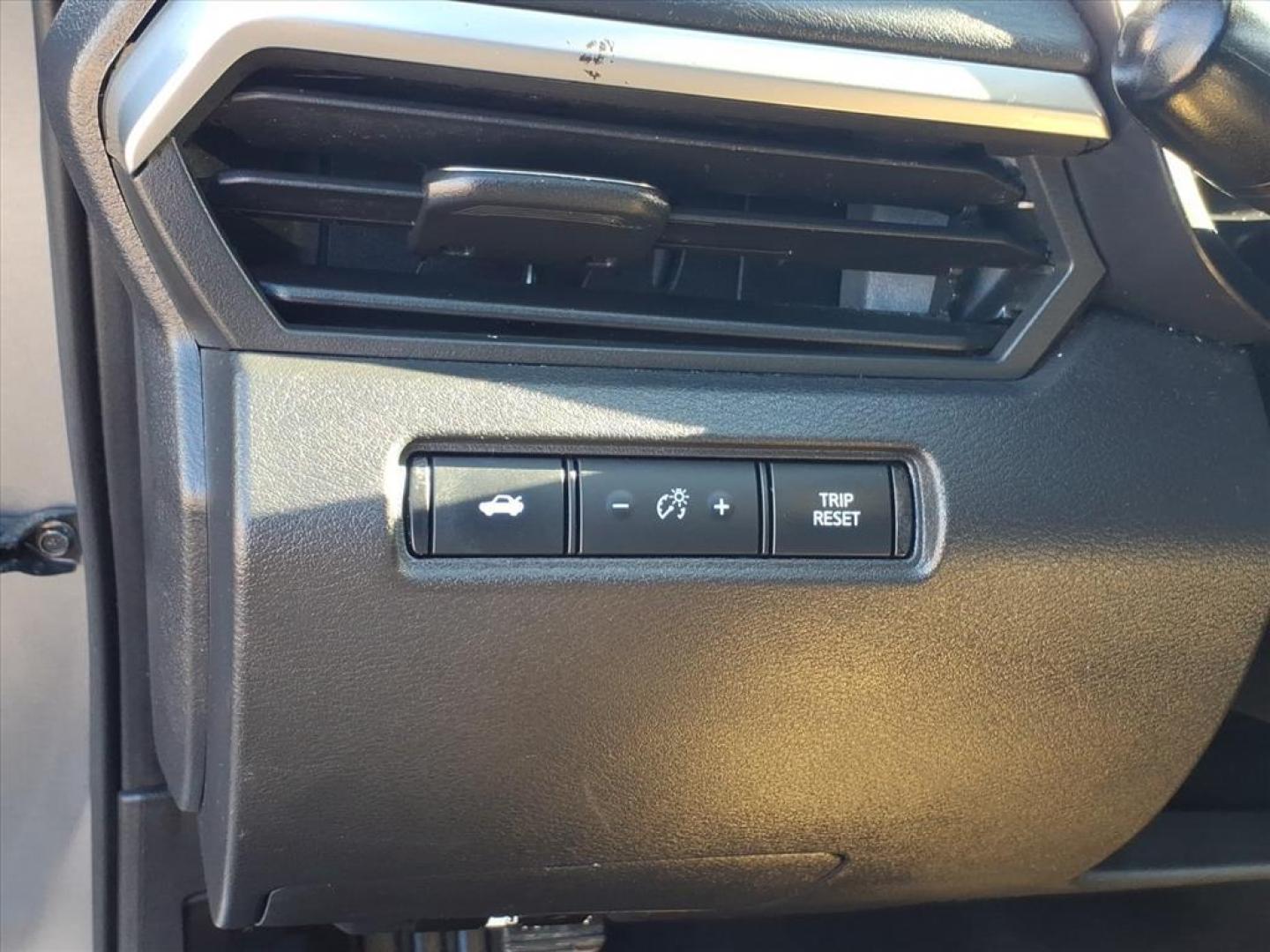 2020 Gun Metallic Nissan Altima 2.5 S (1N4BL4BV1LC) with an 2.5L 2.5L I4 188hp 180ft. lbs. Direct Injection engine, Xtronic CVT transmission, located at 5505 N. Summit St., Toledo, OH, 43611, (419) 729-2688, 41.654953, -83.530014 - Photo#16