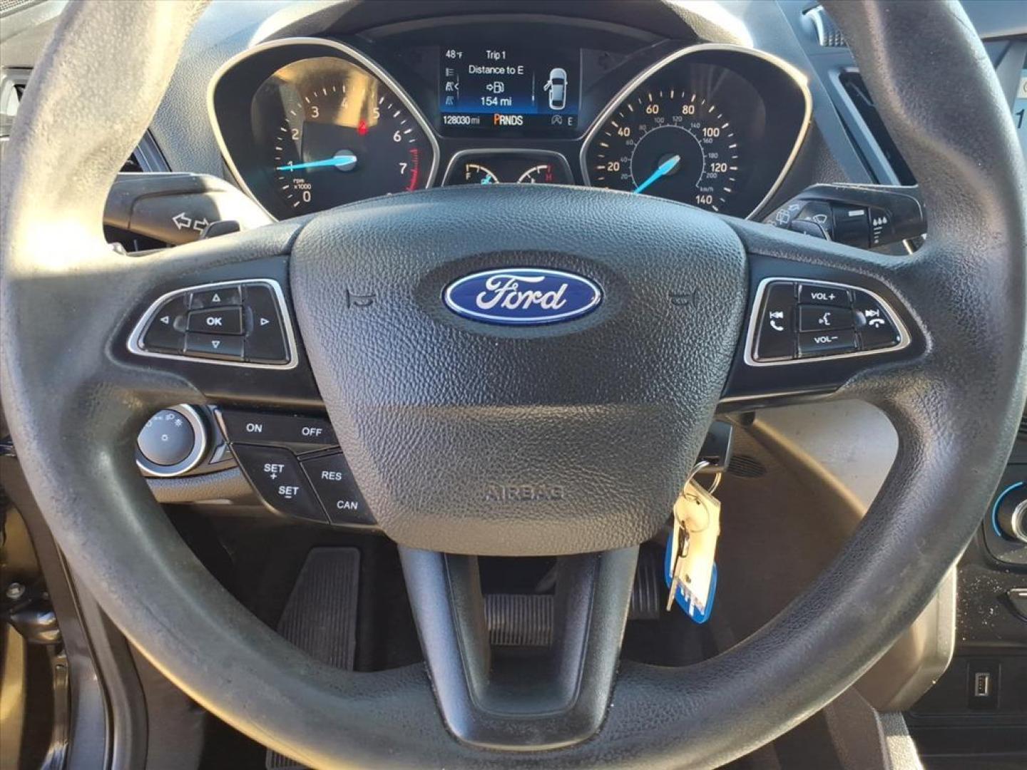 2017 Magnetic Ford Escape SE (1FMCU9GD4HU) with an 1.5L EcoBoost 1.5L Turbo I4 179hp 177ft. lbs. Direct Injection engine, 6-Speed Shiftable Automatic transmission, located at 5505 N. Summit St., Toledo, OH, 43611, (419) 729-2688, 41.654953, -83.530014 - Photo#8