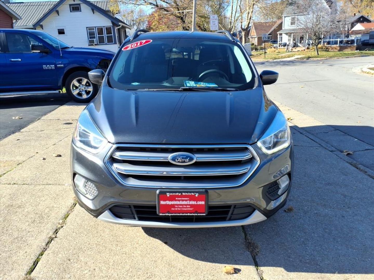 2017 Magnetic Ford Escape SE (1FMCU9GD4HU) with an 1.5L EcoBoost 1.5L Turbo I4 179hp 177ft. lbs. Direct Injection engine, 6-Speed Shiftable Automatic transmission, located at 5505 N. Summit St., Toledo, OH, 43611, (419) 729-2688, 41.654953, -83.530014 - Photo#19