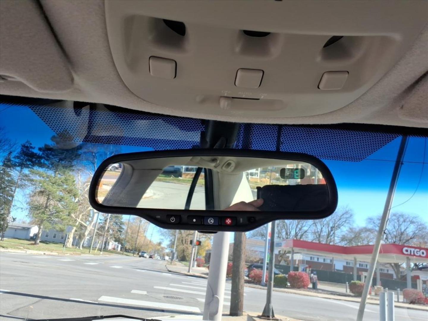 2004 White Lightning Cadillac Seville SLS (1G6KS54Y24U) with an 4.6L Northstar 4.6L V8 275hp 300ft. lbs. Sequential Multiport Fuel Injection engine, 4-Speed Automatic transmission, located at 5505 N. Summit St., Toledo, OH, 43611, (419) 729-2688, 41.654953, -83.530014 - Photo#13