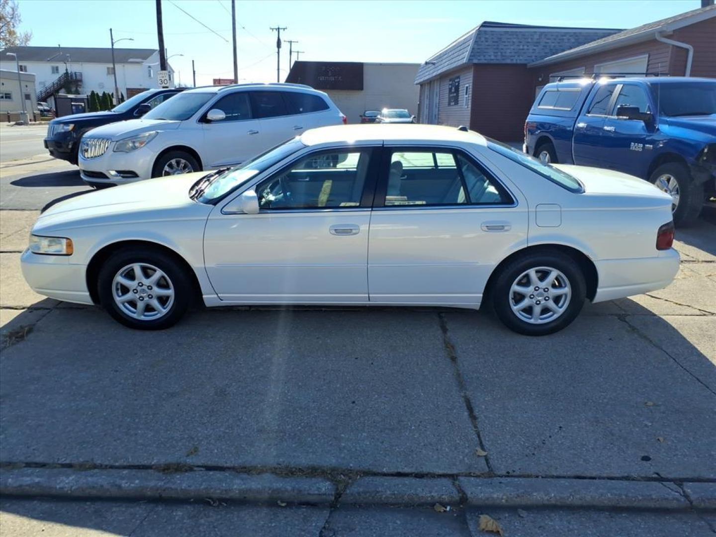 2004 White Lightning Cadillac Seville SLS (1G6KS54Y24U) with an 4.6L Northstar 4.6L V8 275hp 300ft. lbs. Sequential Multiport Fuel Injection engine, 4-Speed Automatic transmission, located at 5505 N. Summit St., Toledo, OH, 43611, (419) 729-2688, 41.654953, -83.530014 - Photo#19
