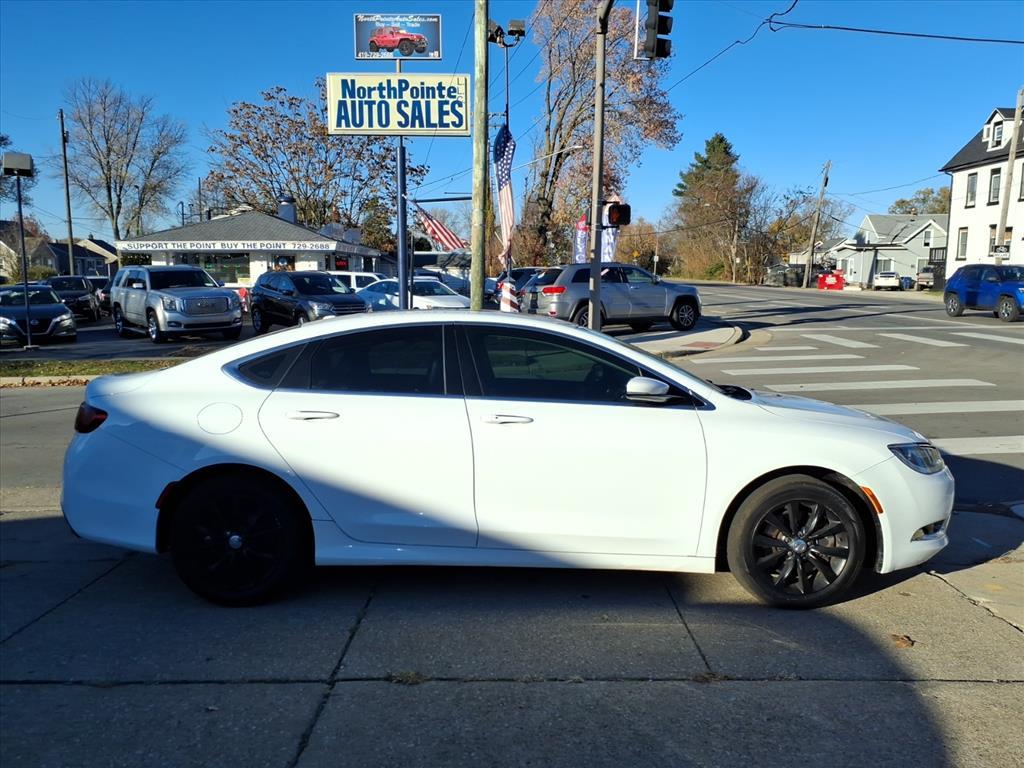 photo of 2015 Chrysler 200 C