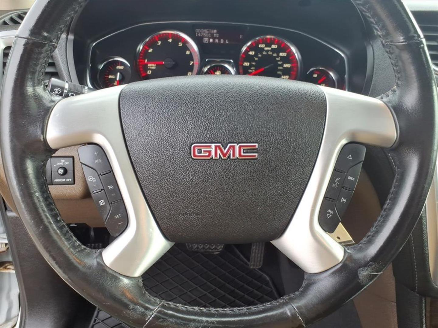 2017 Summit White GMC Acadia Limited Base (1GKKRSKD9HJ) with an 3.6L 3.6L V6 281hp 266ft. lbs. Direct Injection engine, 6-Speed Shiftable Automatic transmission, located at 5505 N. Summit St., Toledo, OH, 43611, (419) 729-2688, 41.654953, -83.530014 - Photo#10