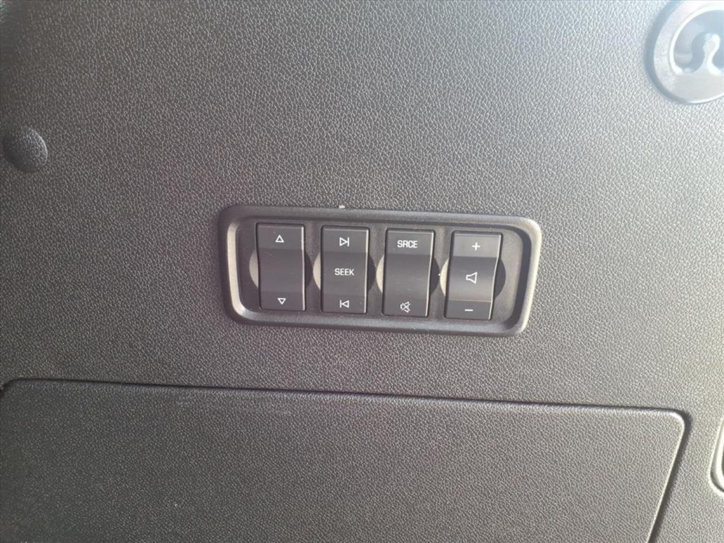 2017 Summit White GMC Acadia Limited Base (1GKKRSKD9HJ) with an 3.6L 3.6L V6 281hp 266ft. lbs. Direct Injection engine, 6-Speed Shiftable Automatic transmission, located at 5505 N. Summit St., Toledo, OH, 43611, (419) 729-2688, 41.654953, -83.530014 - Photo#20