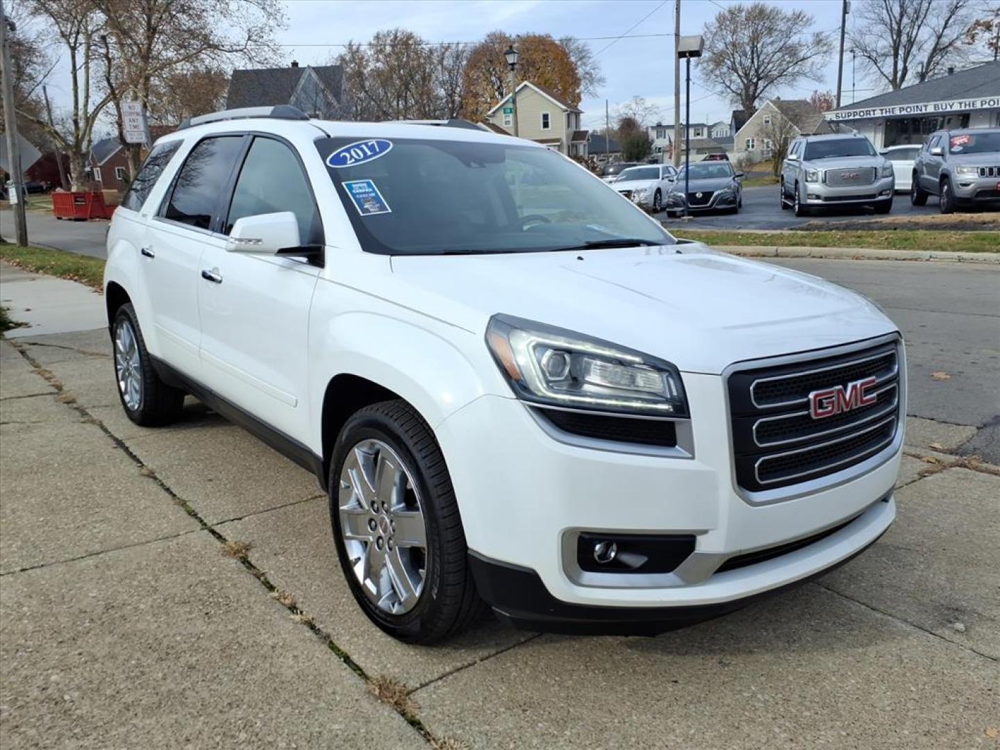 2017 Summit White GMC Acadia Limited Base (1GKKRSKD9HJ) with an 3.6L 3.6L V6 281hp 266ft. lbs. Direct Injection engine, 6-Speed Shiftable Automatic transmission, located at 5505 N. Summit St., Toledo, OH, 43611, (419) 729-2688, 41.654953, -83.530014 - Photo#22