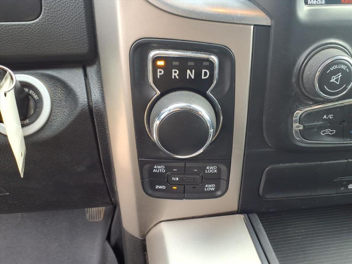 2018 Black Clear Coat RAM 1500 Big Horn (1C6RR7LTXJS) with an 5.7L HEMI 5.7L V8 395hp 410ft. lbs. Sequential Multiport Fuel Injection engine, 8-Speed Shiftable Automatic transmission, located at 5505 N. Summit St., Toledo, OH, 43611, (419) 729-2688, 41.654953, -83.530014 - Photo#10