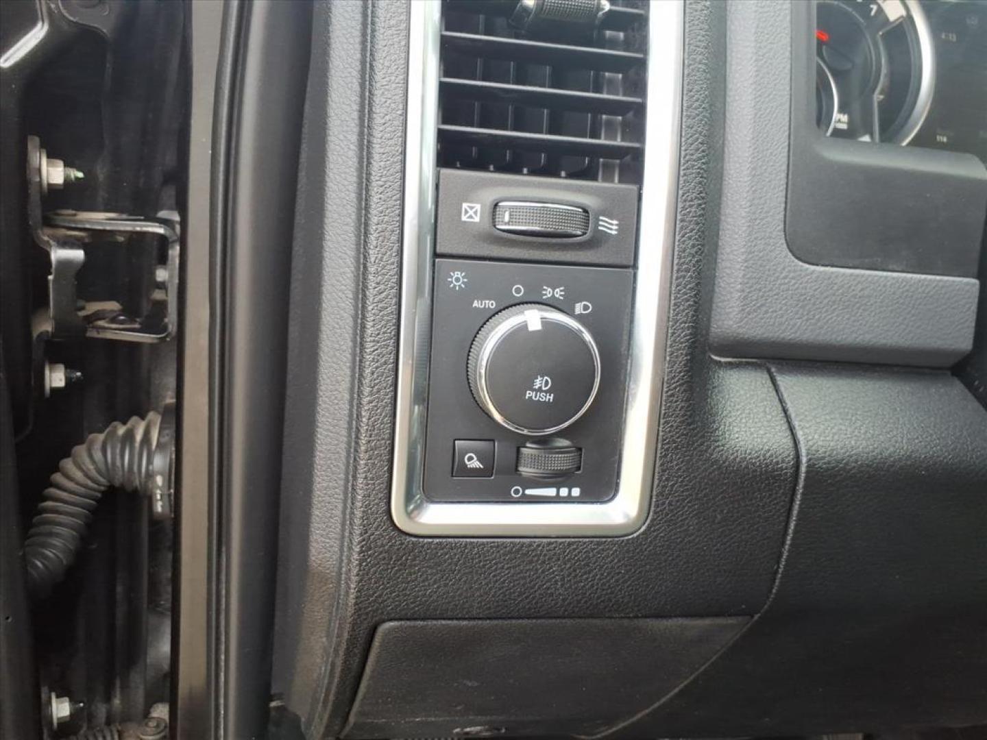 2018 Black Clear Coat RAM 1500 Big Horn (1C6RR7LTXJS) with an 5.7L HEMI 5.7L V8 395hp 410ft. lbs. Sequential Multiport Fuel Injection engine, 8-Speed Shiftable Automatic transmission, located at 5505 N. Summit St., Toledo, OH, 43611, (419) 729-2688, 41.654953, -83.530014 - Photo#14