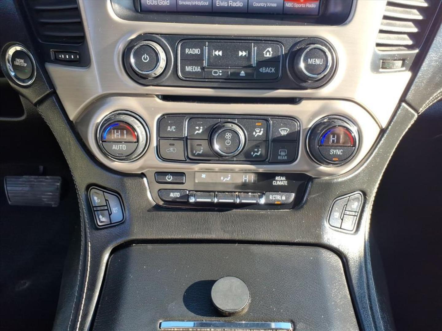 2016 Onyx Black Gba GMC Yukon Denali (1GKS2CKJ3GR) with an 6.2L EcoTec3 6.2L V8 420hp 460ft. lbs. Direct Injection engine, 8-Speed Shiftable Automatic transmission, located at 5505 N. Summit St., Toledo, OH, 43611, (419) 729-2688, 41.654953, -83.530014 - Photo#16