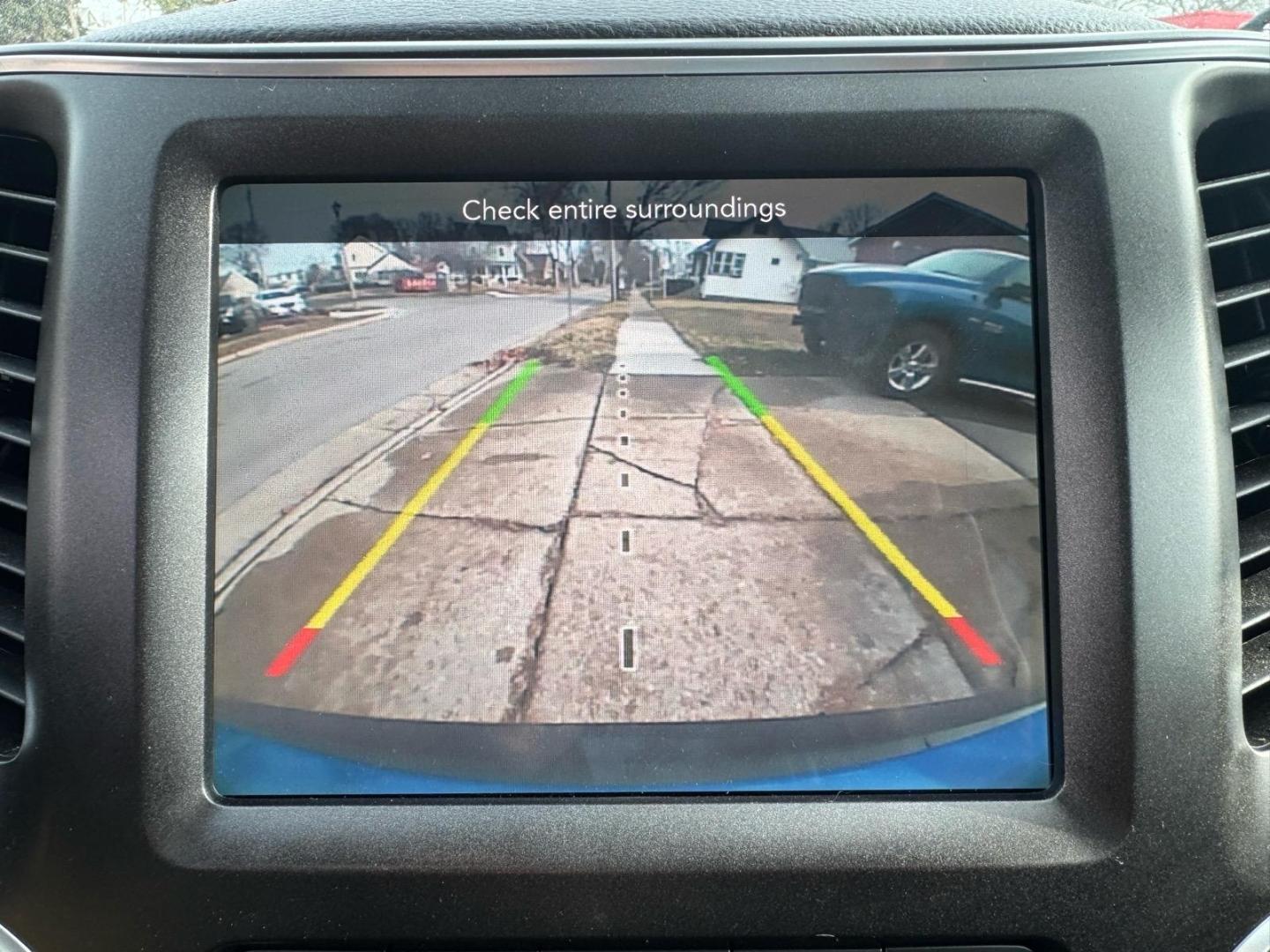 2019 Hydro Blue Pearl Coat Pbj Jeep Cherokee Trailhawk (1C4PJMBX0KD) with an 3.2L 3.2L V6 271hp 239ft. lbs. Sequential Multiport Fuel Injection engine, 4WD 9-Speed Shiftable Automatic transmission, located at 5505 N. Summit St., Toledo, OH, 43611, (419) 729-2688, 41.654953, -83.530014 - Photo#15