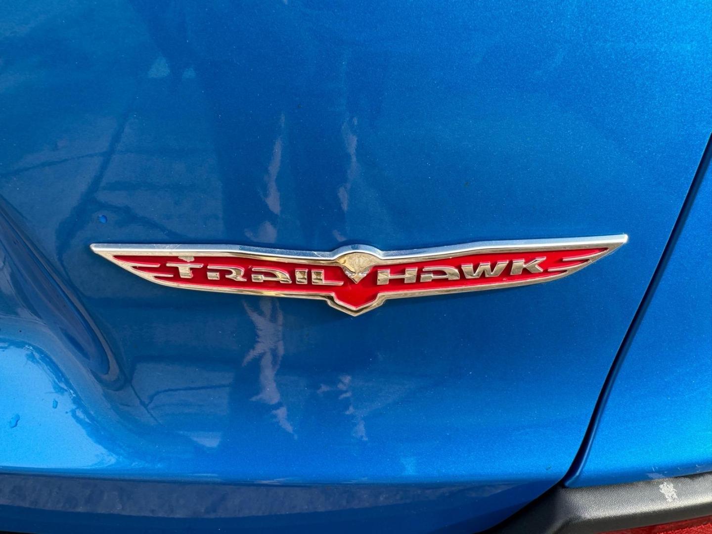 2019 Hydro Blue Pearl Coat Pbj Jeep Cherokee Trailhawk (1C4PJMBX0KD) with an 3.2L 3.2L V6 271hp 239ft. lbs. Sequential Multiport Fuel Injection engine, 4WD 9-Speed Shiftable Automatic transmission, located at 5505 N. Summit St., Toledo, OH, 43611, (419) 729-2688, 41.654953, -83.530014 - Photo#28