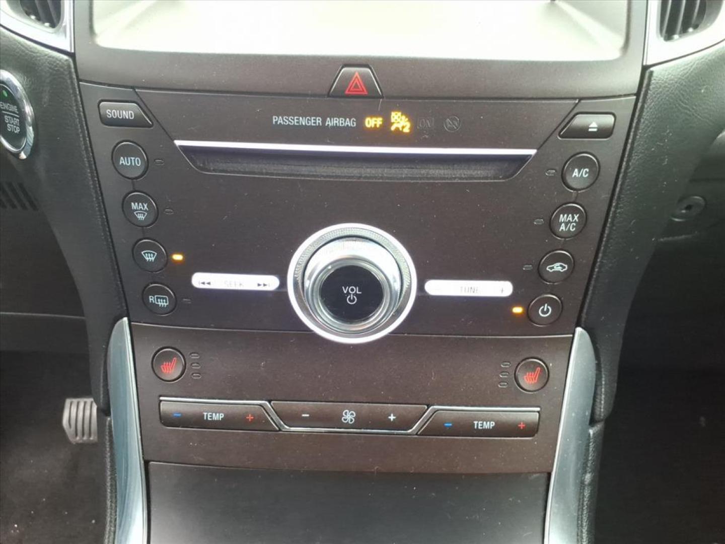 2019 Dk. Gray Ford Edge Titanium (2FMPK4K9XKB) with an 2.0L EcoBoost 2.0L Turbo I4 250hp 280ft. lbs. Direct Injection engine, 8-Speed Shiftable Automatic transmission, located at 5505 N. Summit St., Toledo, OH, 43611, (419) 729-2688, 41.654953, -83.530014 - Photo#12