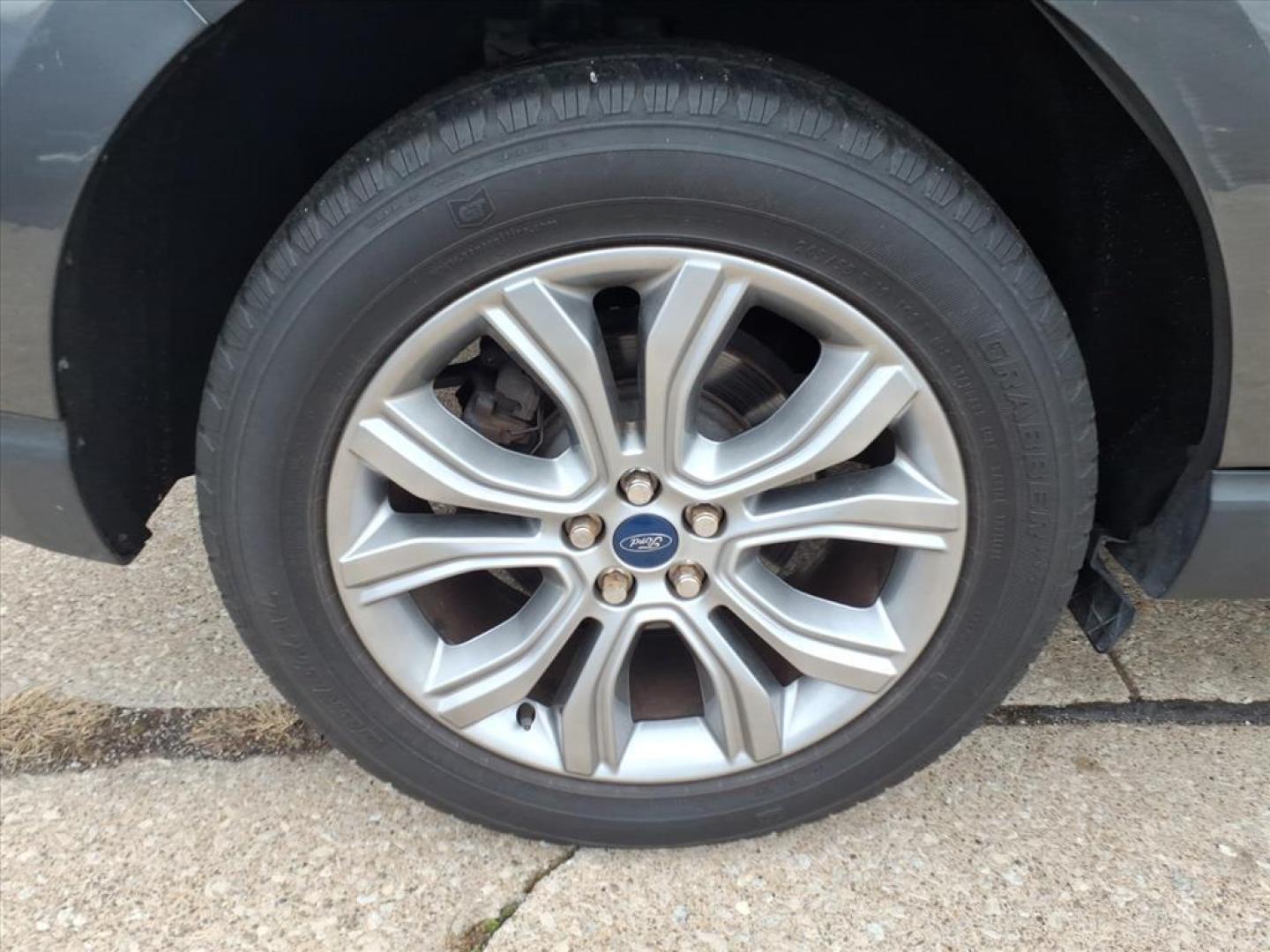 2019 Dk. Gray Ford Edge Titanium (2FMPK4K9XKB) with an 2.0L EcoBoost 2.0L Turbo I4 250hp 280ft. lbs. Direct Injection engine, 8-Speed Shiftable Automatic transmission, located at 5505 N. Summit St., Toledo, OH, 43611, (419) 729-2688, 41.654953, -83.530014 - Photo#26