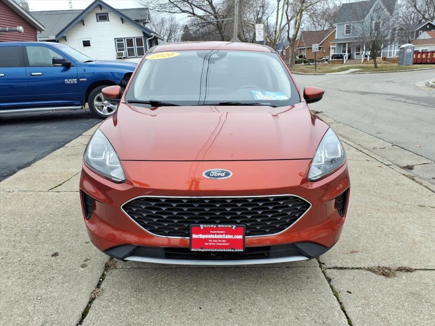 2020 Brown Ford Escape SE (1FMCU9G68LU) with an 1.5L EcoBoost 1.5L Turbo I3 181hp 190ft. lbs. Direct Injection engine, 8-Speed Shiftable Automatic transmission, located at 5505 N. Summit St., Toledo, OH, 43611, (419) 729-2688, 41.654953, -83.530014 - Photo#20