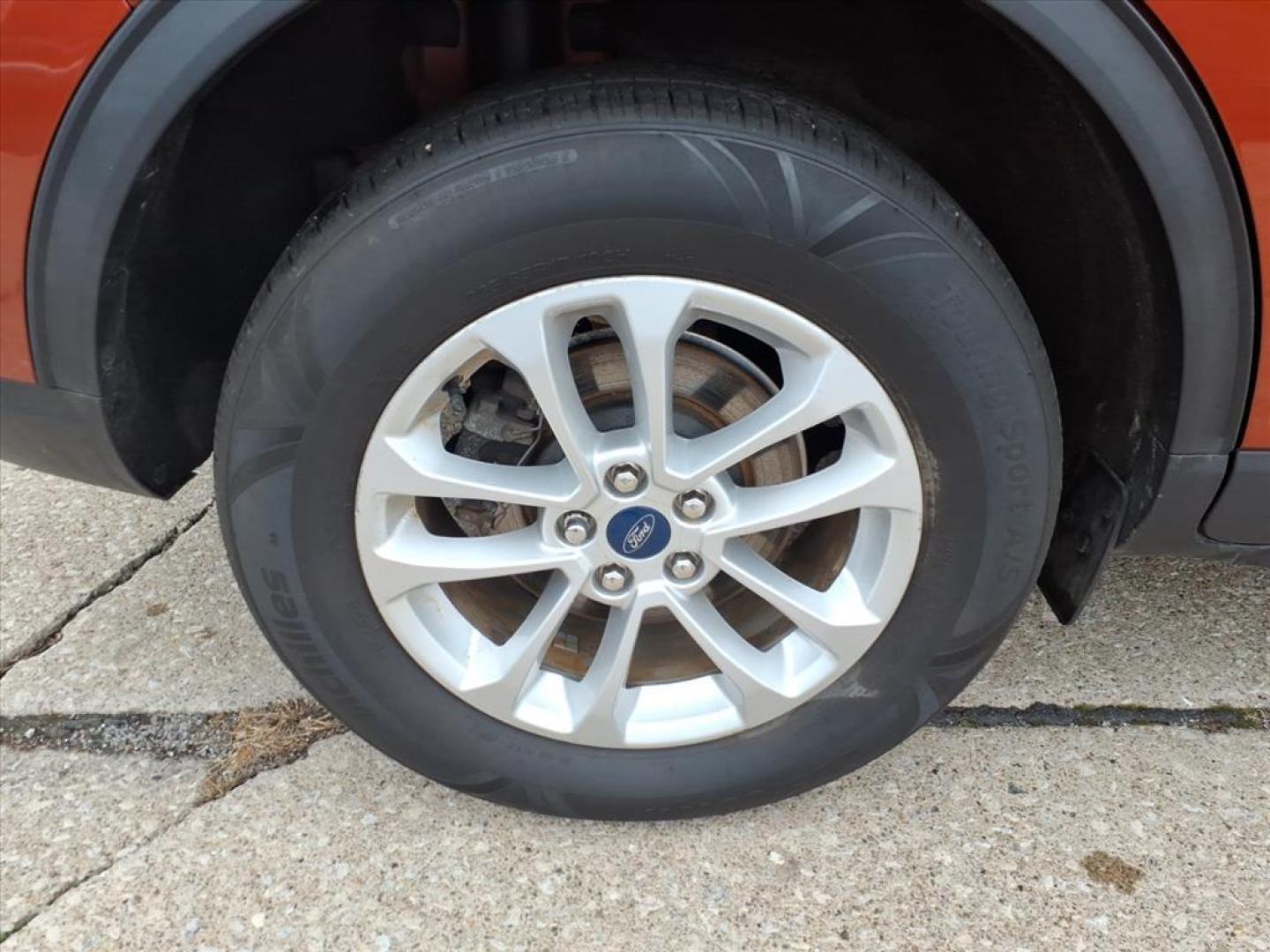 2020 Brown Ford Escape SE (1FMCU9G68LU) with an 1.5L EcoBoost 1.5L Turbo I3 181hp 190ft. lbs. Direct Injection engine, 8-Speed Shiftable Automatic transmission, located at 5505 N. Summit St., Toledo, OH, 43611, (419) 729-2688, 41.654953, -83.530014 - Photo#26