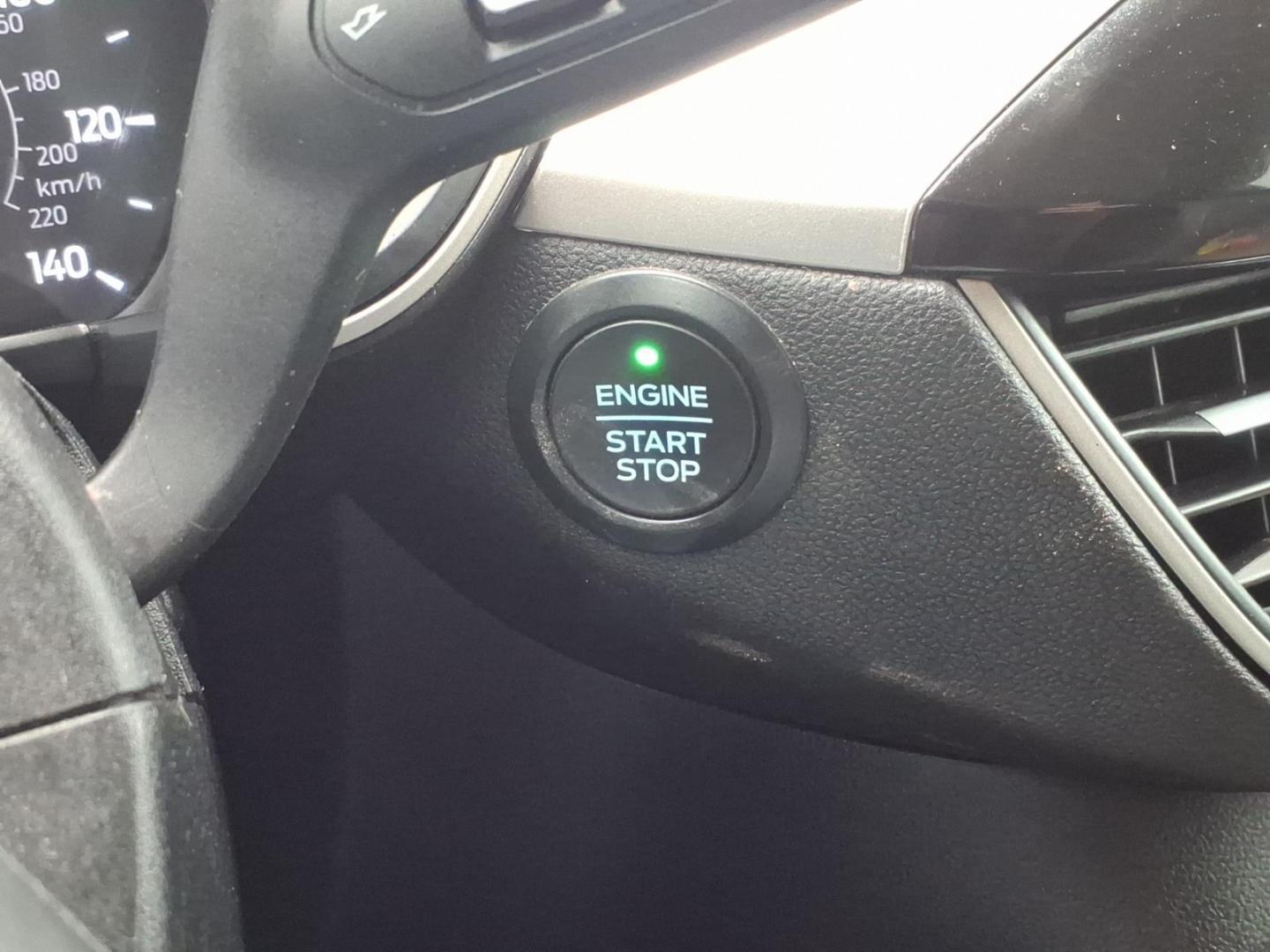 2020 Brown Ford Escape SE (1FMCU9G68LU) with an 1.5L EcoBoost 1.5L Turbo I3 181hp 190ft. lbs. Direct Injection engine, 8-Speed Shiftable Automatic transmission, located at 5505 N. Summit St., Toledo, OH, 43611, (419) 729-2688, 41.654953, -83.530014 - Photo#10