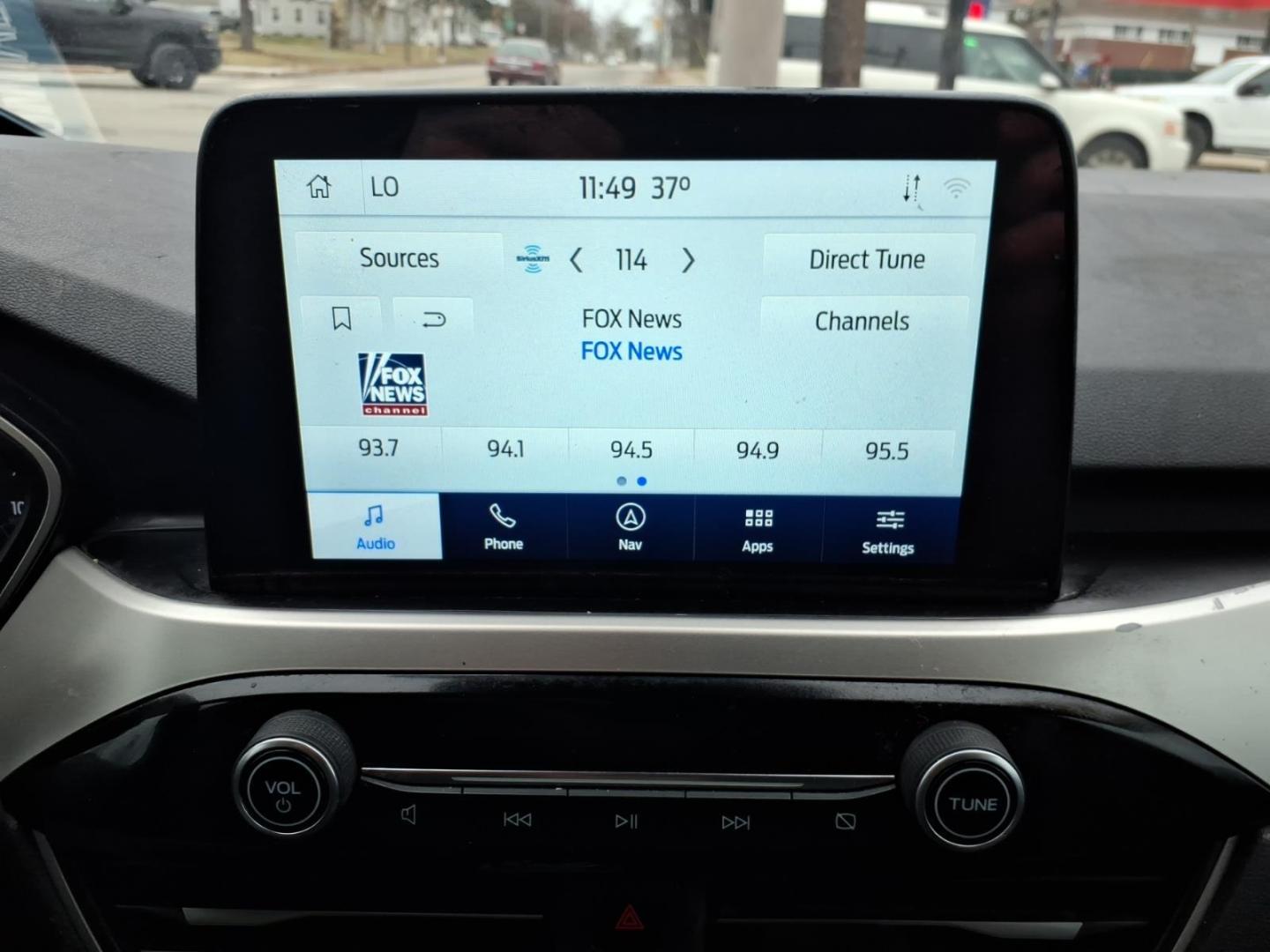 2020 Brown Ford Escape SE (1FMCU9G68LU) with an 1.5L EcoBoost 1.5L Turbo I3 181hp 190ft. lbs. Direct Injection engine, 8-Speed Shiftable Automatic transmission, located at 5505 N. Summit St., Toledo, OH, 43611, (419) 729-2688, 41.654953, -83.530014 - Photo#13